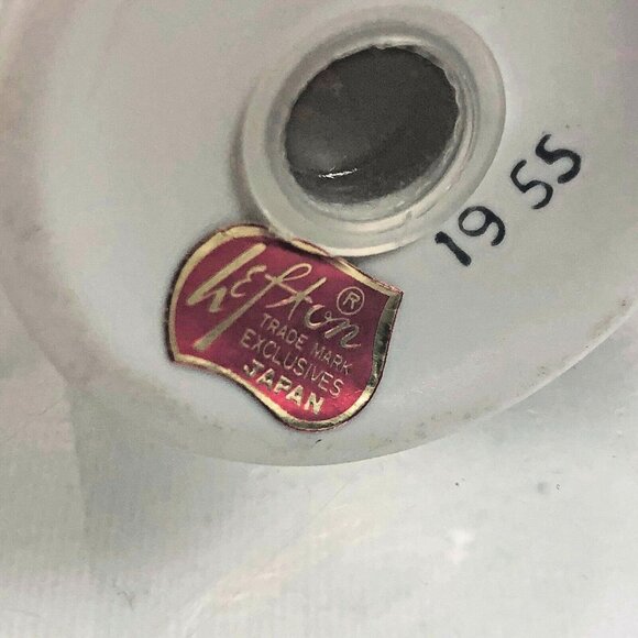 Vintage Lefton 50th Anniversary Salt and Pepper Shaker Set White Gold Trim 1955 - Picture 11 of 11